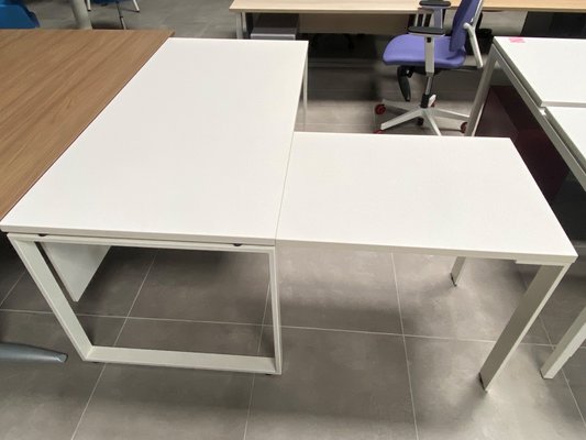 DESTOCKAGE - Bureau - Bureau plan droit retour gche 160 x 80 cm, retour 80 x 60 cm et VDF mélaminé blc