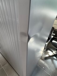 DESTOCKAGE - Chaise - Armoire à rideaux hauteur 198 cm largeur 120 cm, coffre et rideau finition tortora, enfoncement sur la droite