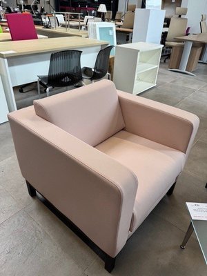 DESTOCKAGE - Chaise - Chauffeuse revêtement PVC rose