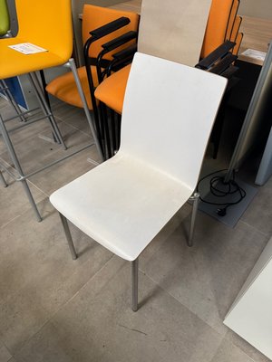 DESTOCKAGE - Sièges & Fauteuils - Chaise visiteur structure 4 pieds chromée coque bois blanche