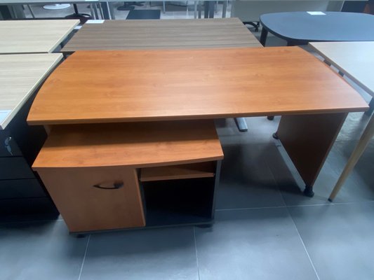 DESTOCKAGE - Bureau - Bureau plan droit 160 x 80 cm couleur aulne avec desserte 1 porte 