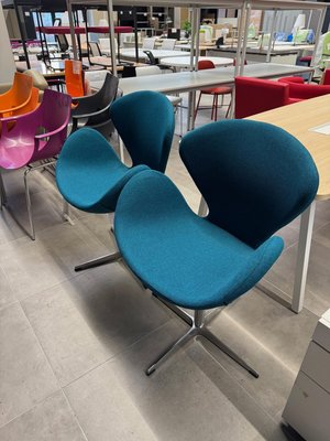 DESTOCKAGE - Sièges & Fauteuils - Lot de 2 fauteuils corolle revêtement PVC bleu nuit piétement chromée 4 branches