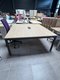 Table de réunion 180 x 165 cm plateau chêne piétement antthracite