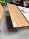 Table pliante 180 x 70 cm plateau hêtre piétement couleur aluminium