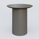 Table Basse Fashion Styl piètement colonne en métal D-26cm et plateau bois. Plateau Chêne Moka et pietement Carbon Grey.