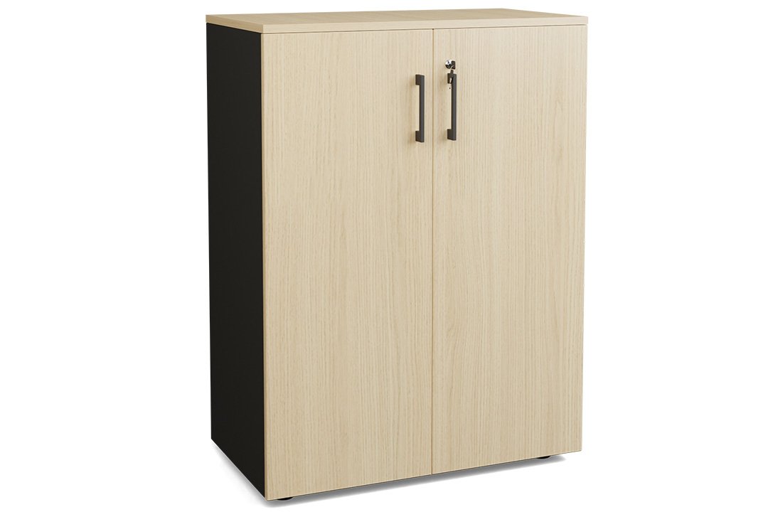 Armoire mélamine H102XL100 cm portes bois, Finitions= Top de finition : Chêne (CE) / Corps d'armoire et tablettes : noir / Façade : Chêne (CE) / Poignées noires