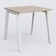 K8 plan droit 80*80 sur pieds fixe. Plateau Acacia et pietement Blanc