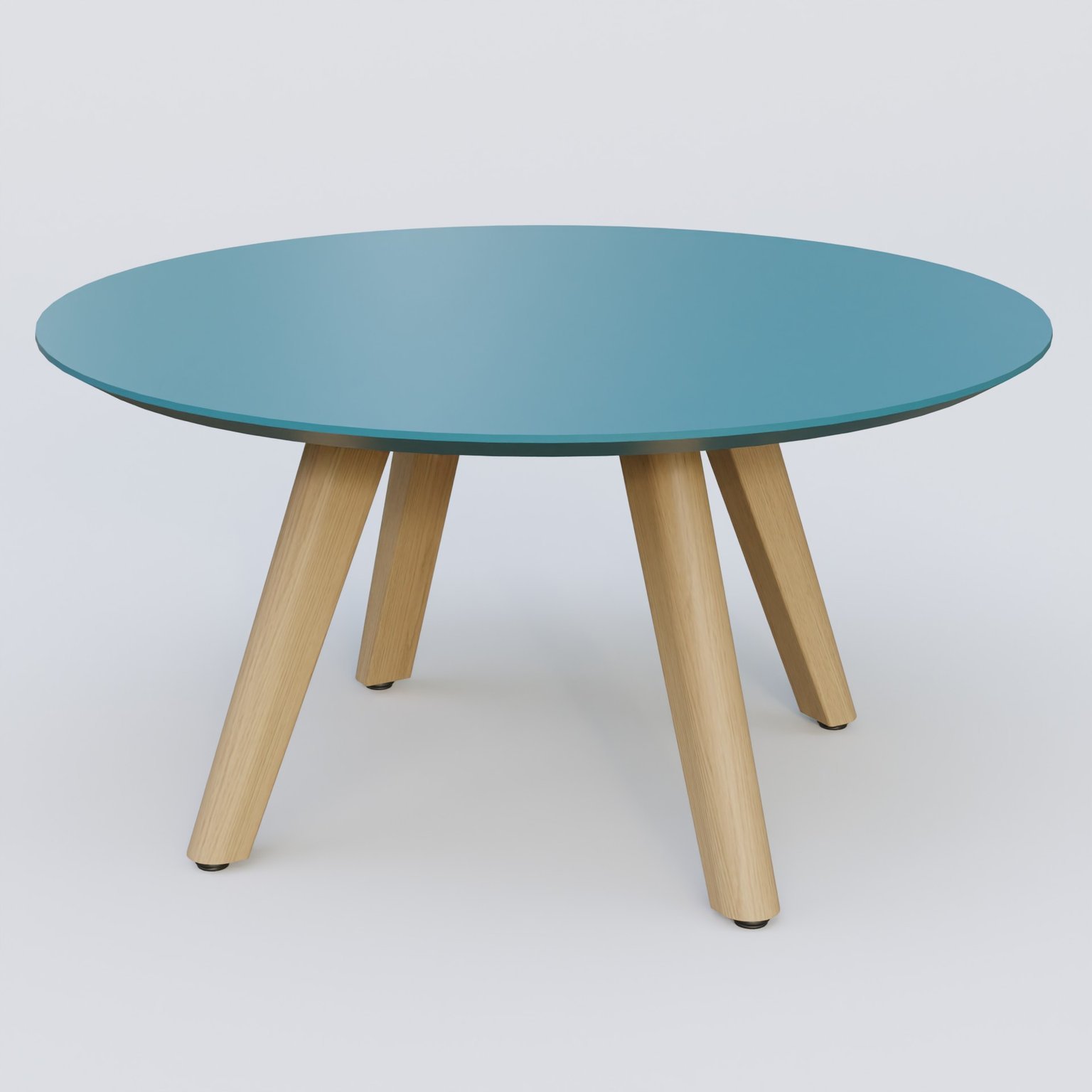 Table Basse Fashion Styl piètement 3 pieds en bois et plateau bois. Plateau Bleu Petrole (RAL 5025) et pietement Chêne.