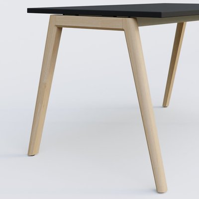 [Pas de famille] - [Pas de sous famille] - Bureau K9 piètement incliné en bois et plateau 80*80 cm. Plateau Noir et pietement bois massif de hêtre.