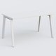 K8 plan droit 140*80 sur pieds fixe. Plateau Blanc et pietement Blanc