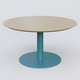 Table Basse Fashion Styl piètement colonne en métal et plateau bois. Plateau Chêne et pietement Bleu Petrole (RAL 5025).