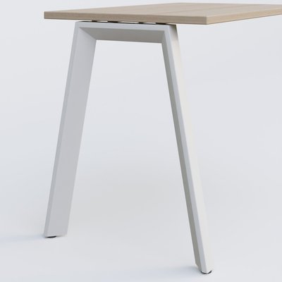 Gamme K8 - Plans droits - K8 plan droit 100*60 sur pieds fixe. Plateau Acacia et pietement Blanc