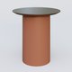 Table Basse Fashion Styl piètement colonne en métal D-26cm et plateau bois. Plateau Chêne Moka et pietement Brun cuivré (RAL 8004).